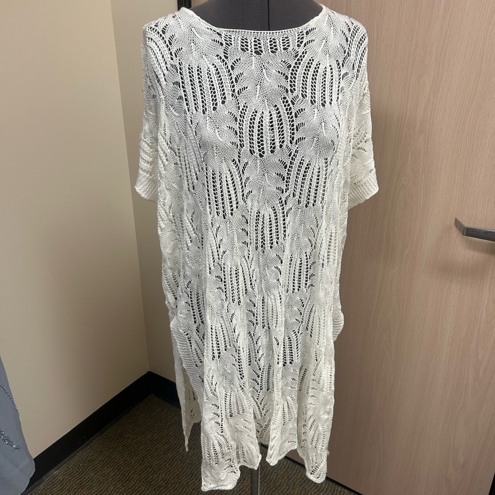 Anna & Ava White Knit Swim Coverup